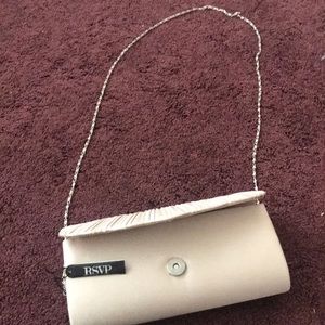 RSVP clutch